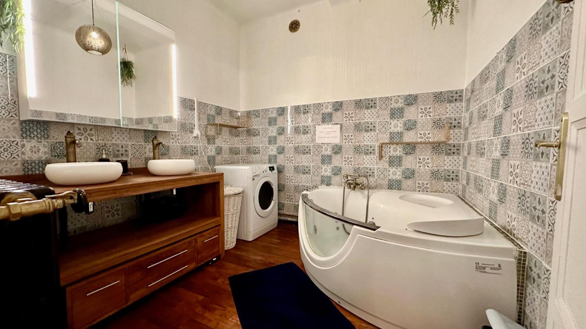 Appartement Chaleureux Hyper Centre 80M2 カーン エクステリア 写真